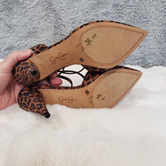 Jessica Simpson Maggie Animal Print Asymmetrical Strap Heel Women's Size 6.5 NEW - Picture 5 of 7